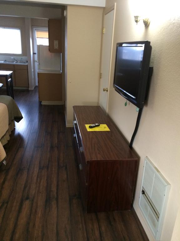 Townhouse Inn & Suites Klamath Falls Eksteriør billede
