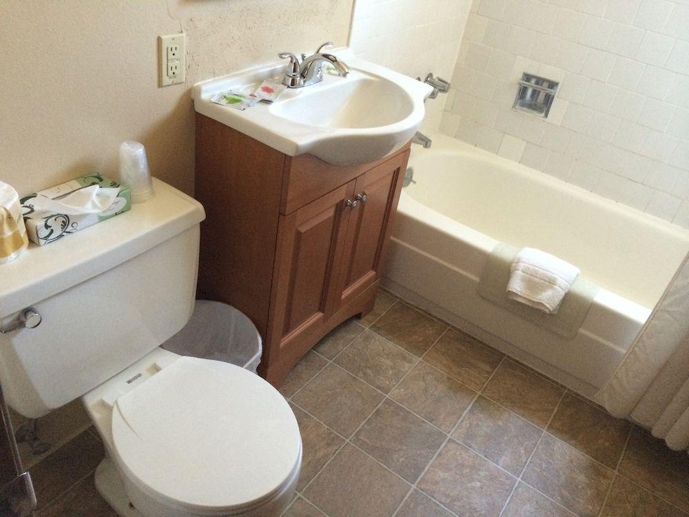 Townhouse Inn & Suites Klamath Falls Eksteriør billede