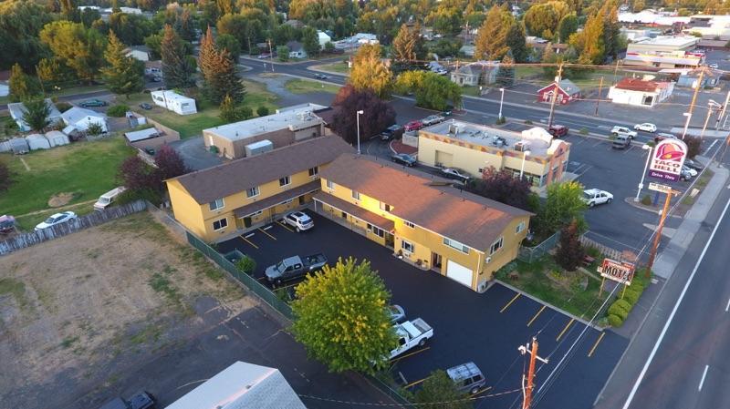 Townhouse Inn & Suites Klamath Falls Eksteriør billede